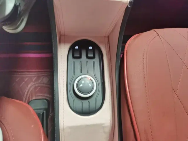 Wuling Hongguang Mini EV — Фото автомобиля 13