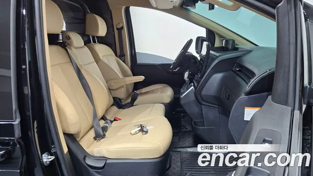 Hyundai Staria — Фото автомобиля 16