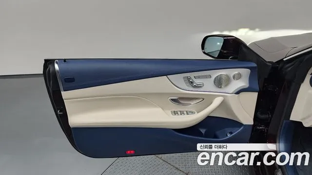 Mercedes-Benz E-Class — Фото автомобиля 21