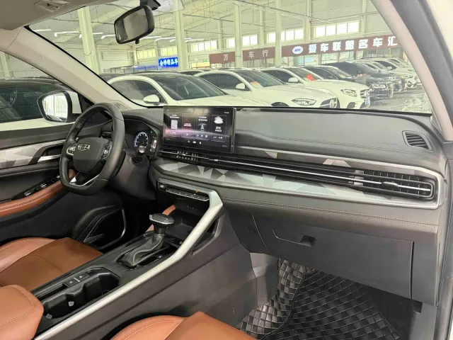Geely Vision X6 — Фото автомобиля 18