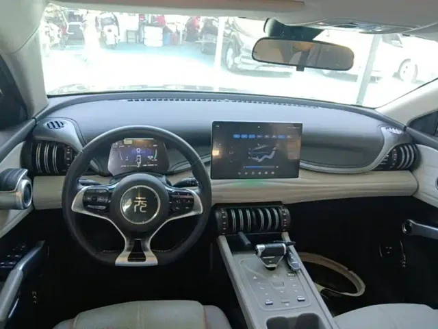 BYD Yuan PLUS — Фото автомобиля 9