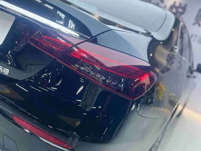 Mercedes-Benz E-Class — Фото автомобиля 16