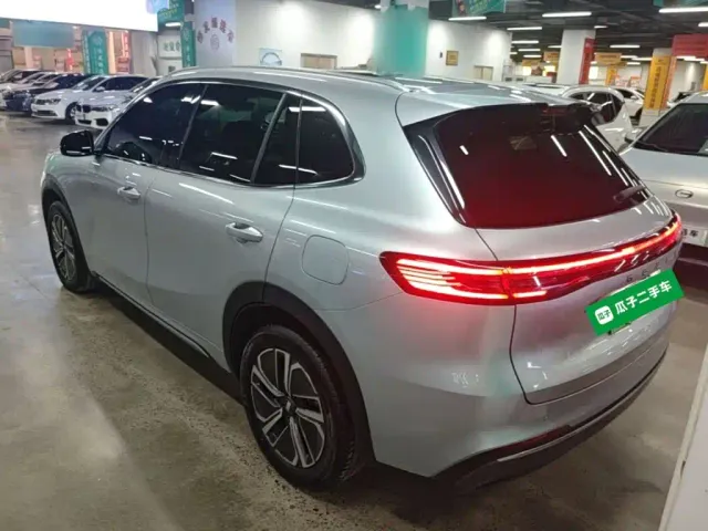 Geely Galaxy Starship 7 EM-i — Фото автомобиля 4