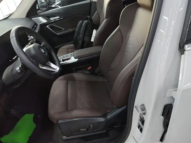 BMW X1 — Фото автомобиля 14