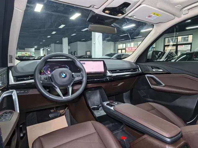 BMW X1 — Фото автомобиля 14