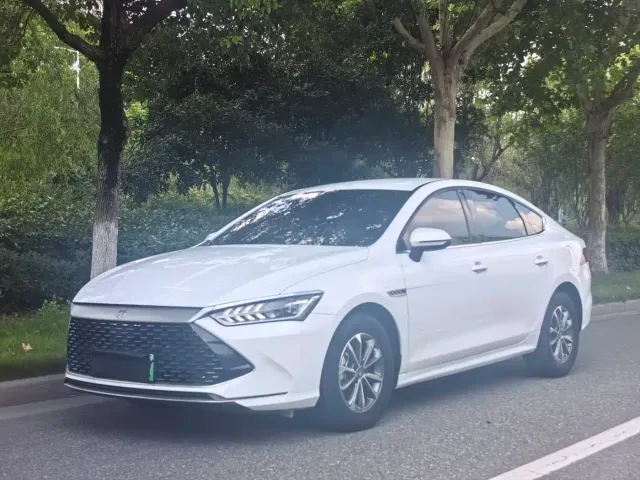 Фотография автомобиля — BYD Qin PLUS