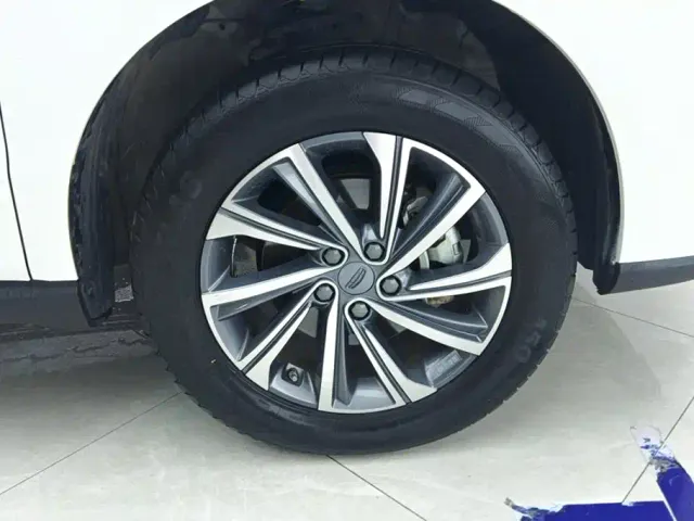 Geely Vision X6 — Фото автомобиля 6
