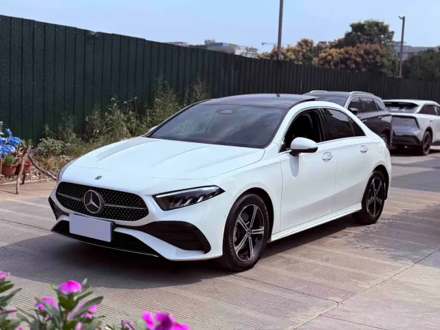 Фотография автомобиля — Mercedes-Benz A-Class