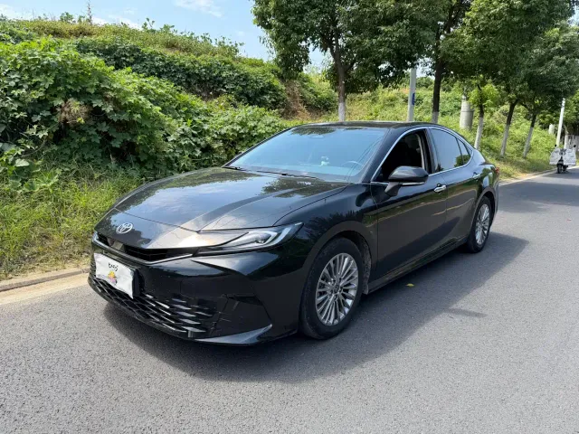 Фотография автомобиля — Toyota Camry