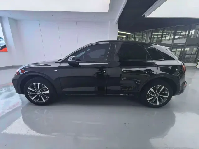 Audi Q5L — Фото автомобиля 8