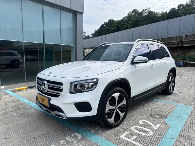 Фотография автомобиля — Mercedes-Benz GLB-Class