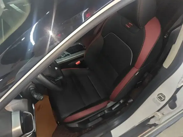Geely Binyue 2021 1.4T DCT Diamond Edition — Фото автомобиля 10