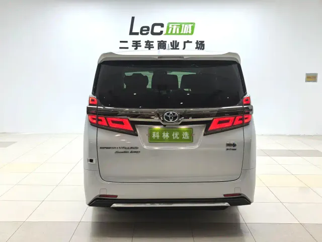 Toyota Vellfire — Фото автомобиля 3