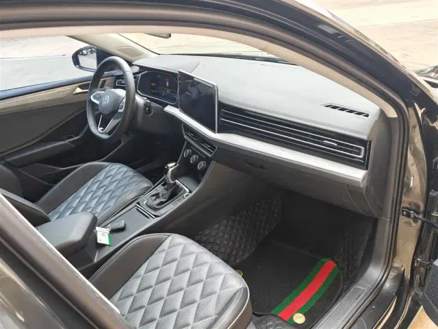 Volkswagen Sagitar — Фото автомобиля 8