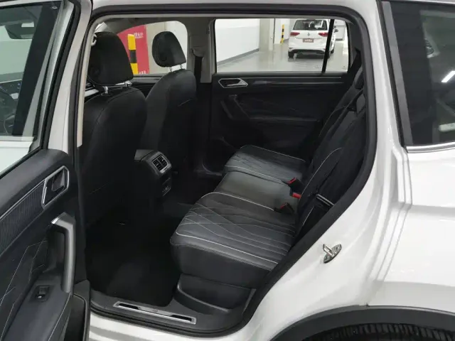Volkswagen Tiguan L 2024 330TSI Automatic 2WD R-Line Premium Enjoyment Edition — Фото автомобиля 15