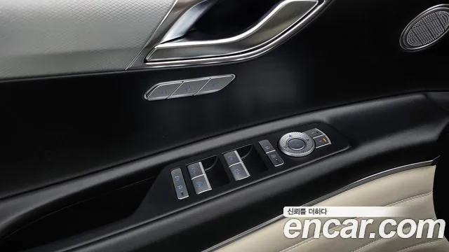 Genesis GV80 — Фото автомобиля 23