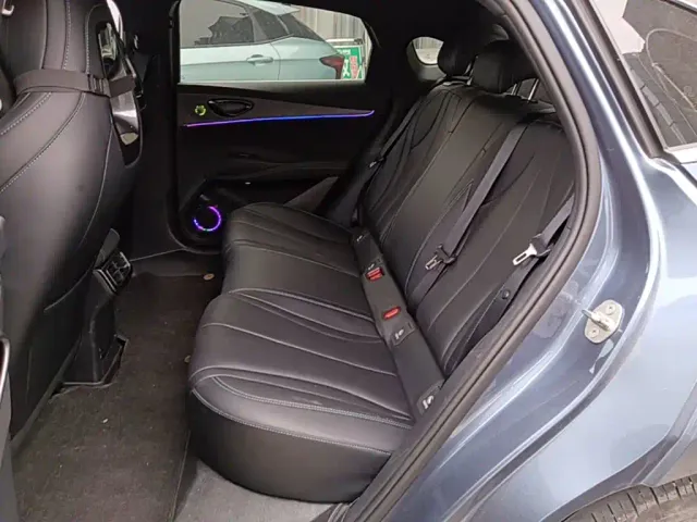 BYD Seal 06 — Фото автомобиля 16
