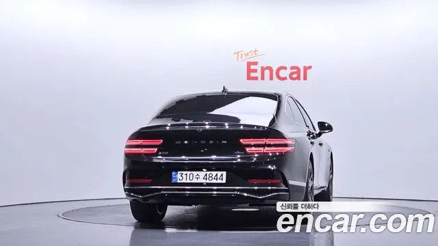 Genesis G80 Бензин 3.5 турбо AWD — Фото автомобиля 4