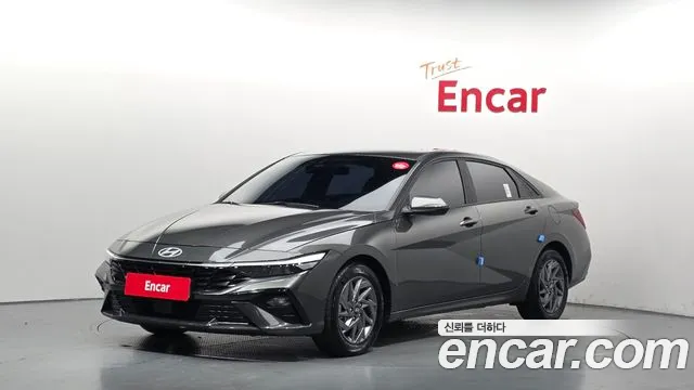 Фотография автомобиля — Hyundai Avante CN7