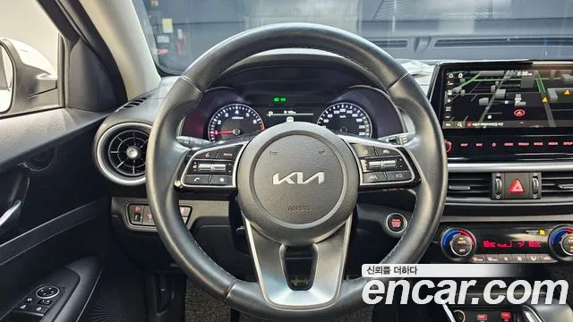 Kia K3 Generation 2 — Фото автомобиля 19