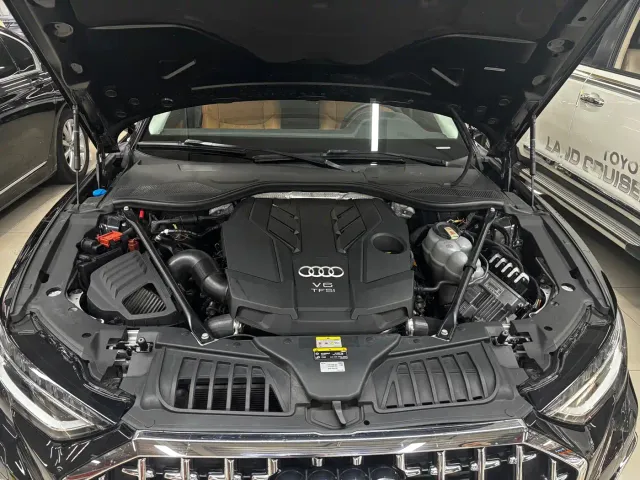 Audi A8 — Фото автомобиля 7