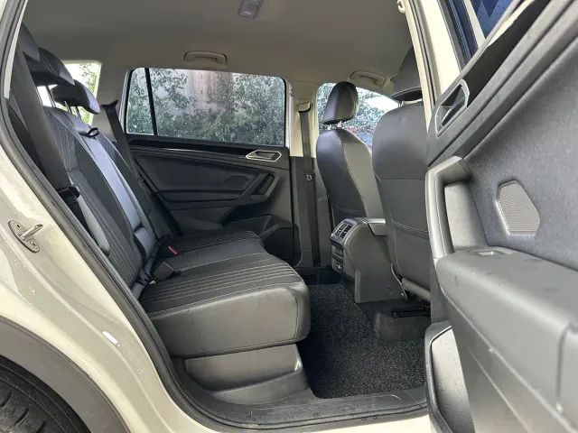Volkswagen Tiguan L — Фото автомобиля 13