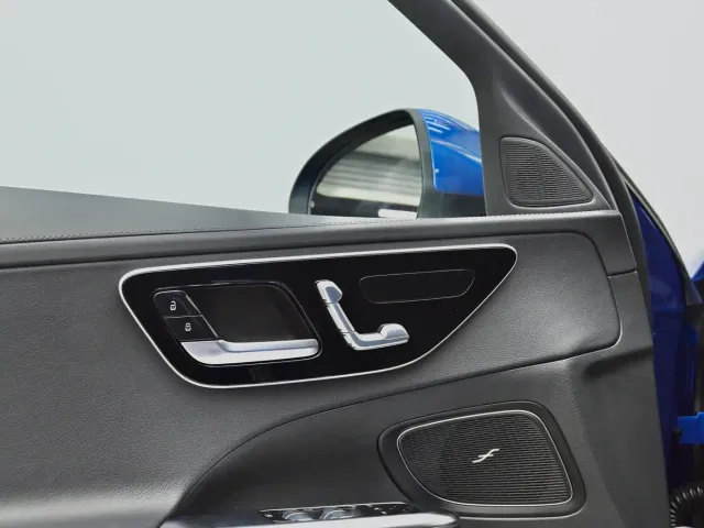 Mercedes-Benz C-Class — Фото автомобиля 19
