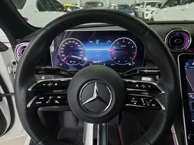 Mercedes-Benz C-Class — Фото автомобиля 8
