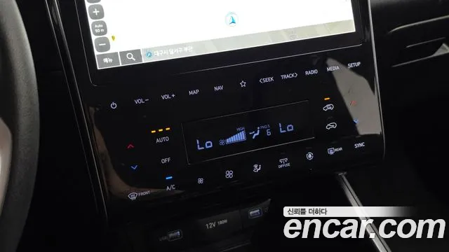 Hyundai Tucson Tucson (NX4) Дизель 2.0 2WD — Фото автомобиля 16