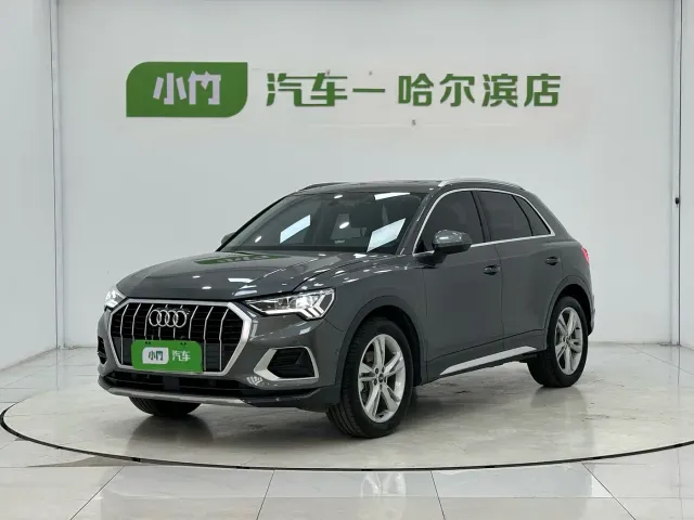 Фотография автомобиля — Audi Q3