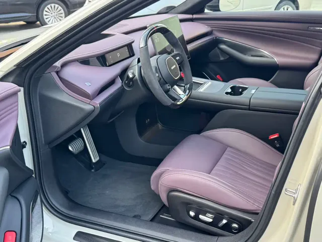 Xiaomi SU7 — Фото автомобиля 4
