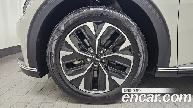Kia EV6 — Фото автомобиля 5