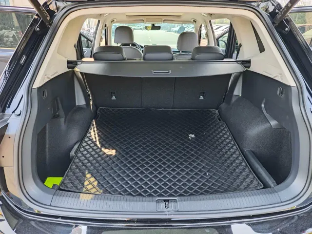 Volkswagen Tiguan L — Фото автомобиля 29