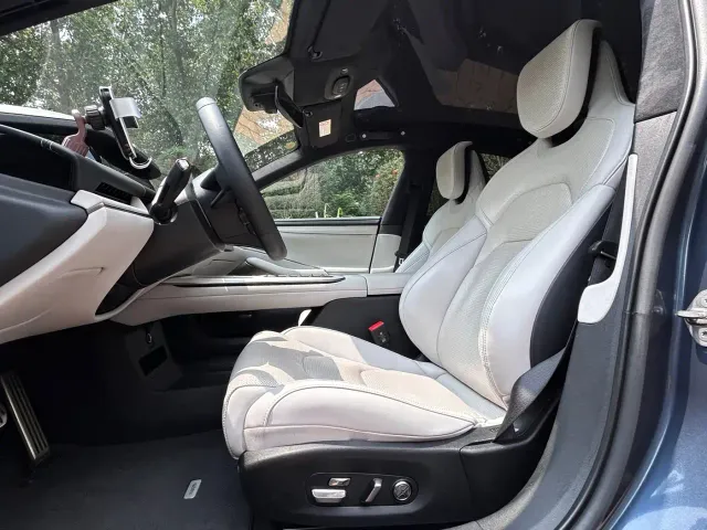 Xiaomi SU7 — Фото автомобиля 13