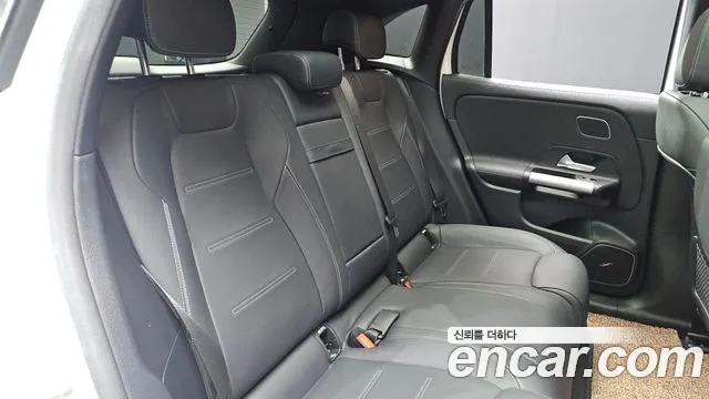 Mercedes-Benz EQA — Фото автомобиля 25
