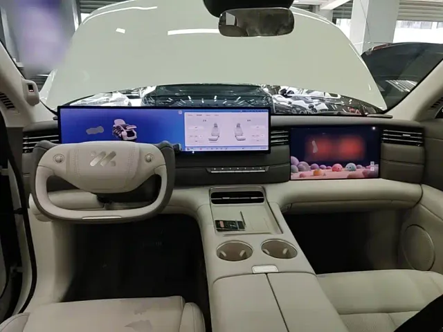 IM Motors LS6 — Фото автомобиля 9