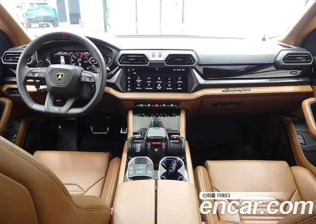 Lamborghini Urus — Фото автомобиля 4