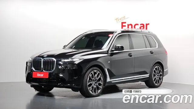 Фотография автомобиля — BMW X7 G07