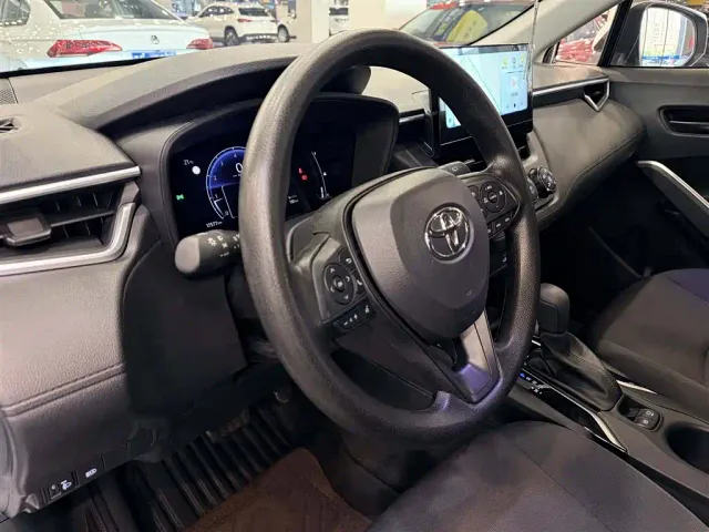Toyota Corolla Cross — Фото автомобиля 16