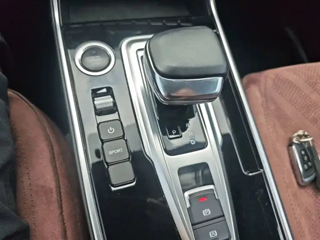 Kaiyi Xuanjie Pro EV — Фото автомобиля 13