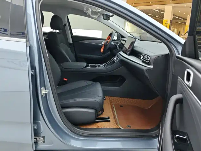 Geely Galaxy Stellar 6 — Фото автомобиля 8