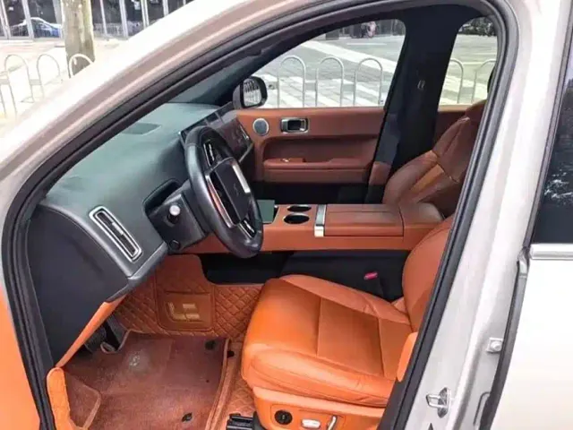 Li Auto L6 — Фото автомобиля 2