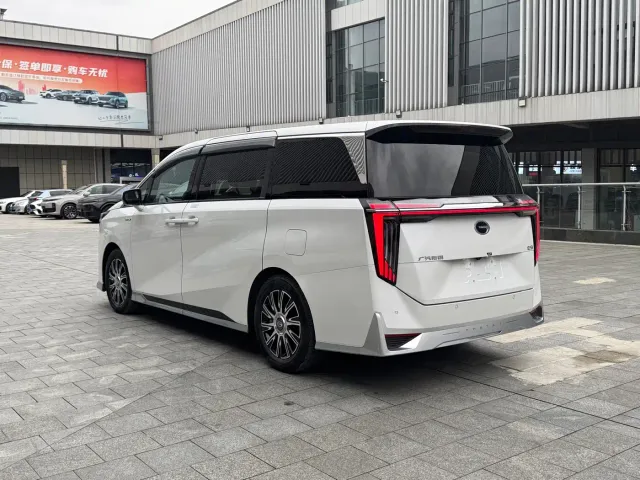 GAC Trumpchi E9 — Фото автомобиля 7
