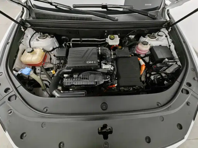 BYD Song Pro — Фото автомобиля 6
