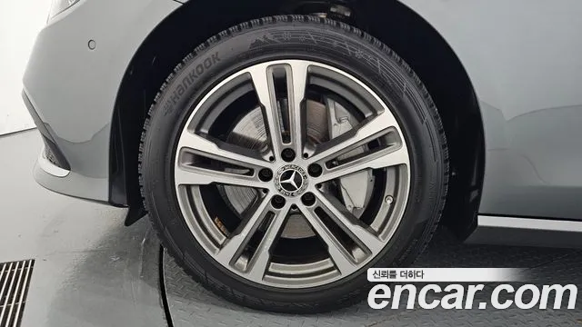 Mercedes-Benz E-Class E-класс W213 E350 4MATIC Avantgarde — Фото автомобиля 5