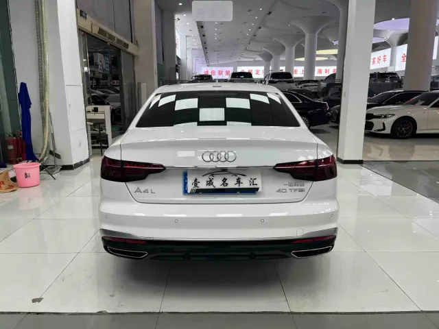 Audi A4L — Фото автомобиля 6