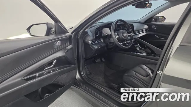 Hyundai Avante CN7 — Фото автомобиля 15