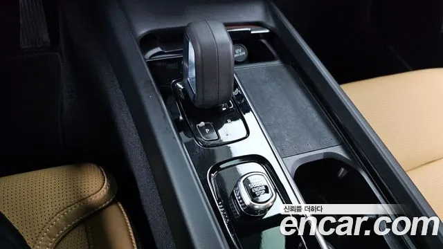 Вольво V60 V60 Cross Country 2 поколение B5 Pro AWD — Фото автомобиля 9