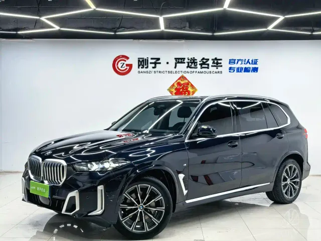 Фотография автомобиля — BMW X5