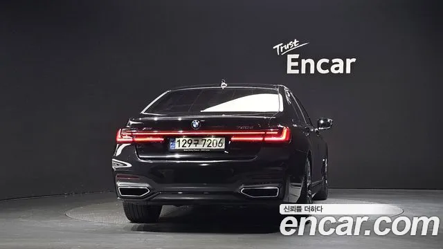 BMW 7 Series — Фото автомобиля 4